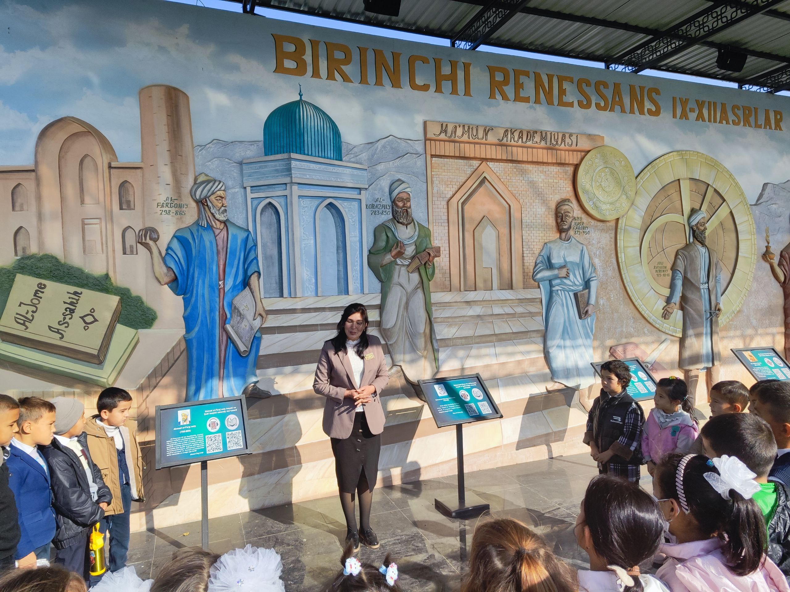 “Biz — uchinchi Renessans kelajak avlodimiz” nomli davra suhbati tashkil qilindi.