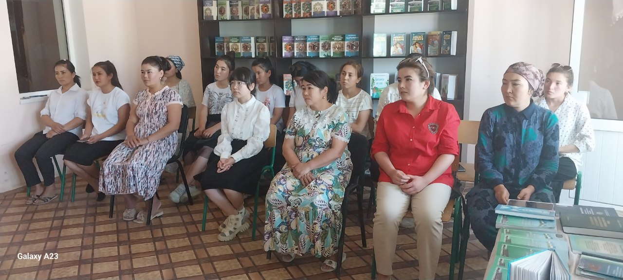 "Kitob mening orzularim kaliti" nomli davra suhbati tashkil qilindi.