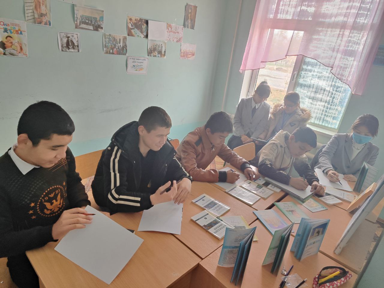 "Mening bag'rikeng diyorim" mavzusida rasmlar tanlovi tashkil qilindi.