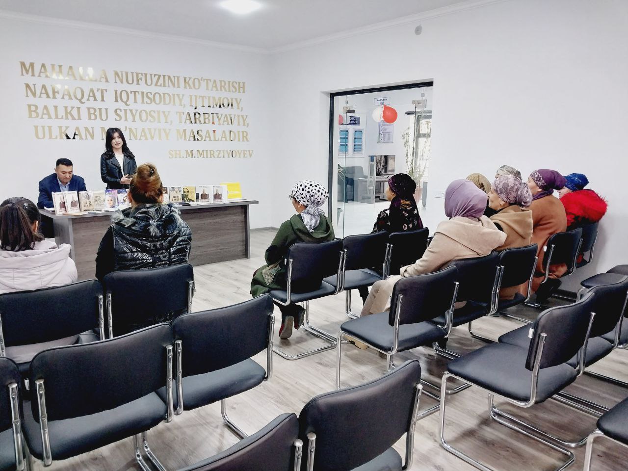 "Oqila onalar davrasi" nomli davra suhbati tashkil etildi.