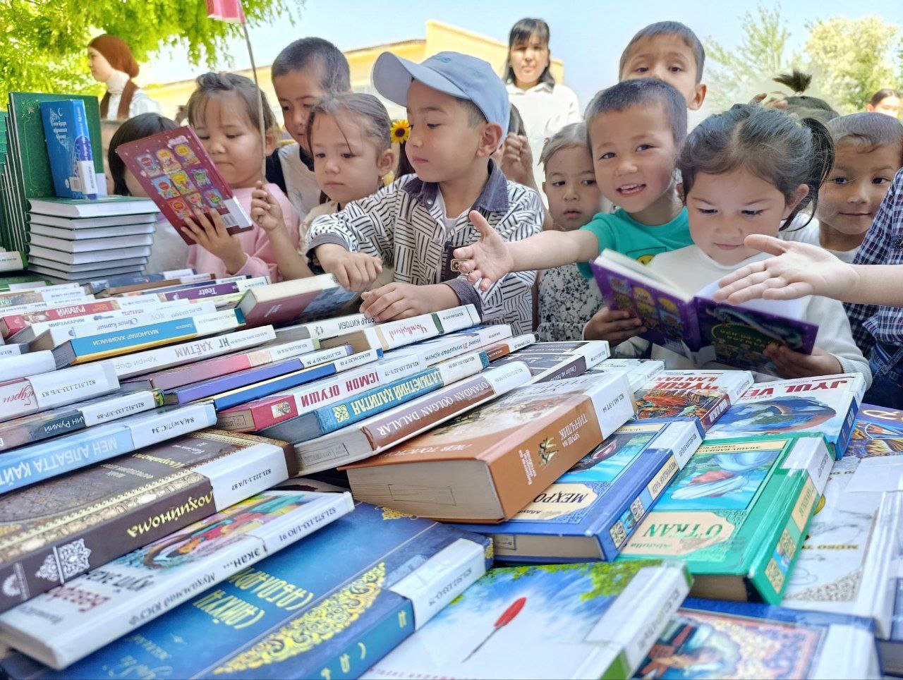 1-umumiy oʻrta taʼlim maktabida "Uch avlod uchrashuvi" tashkil qilindi