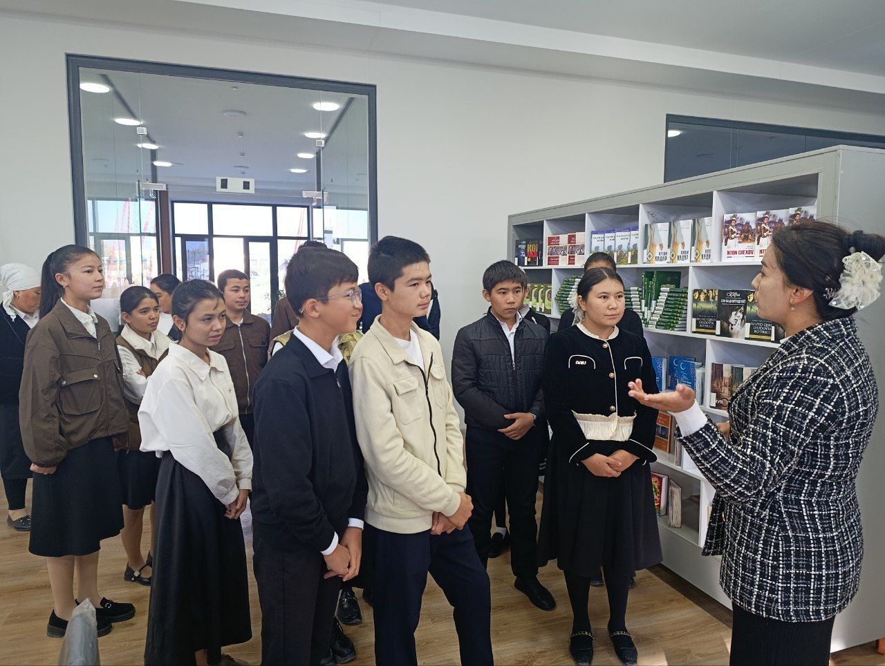 "Kitoblar - maʼnaviy ozuqa manbaidir" deb nomlangan sayohat tashkil etildi.