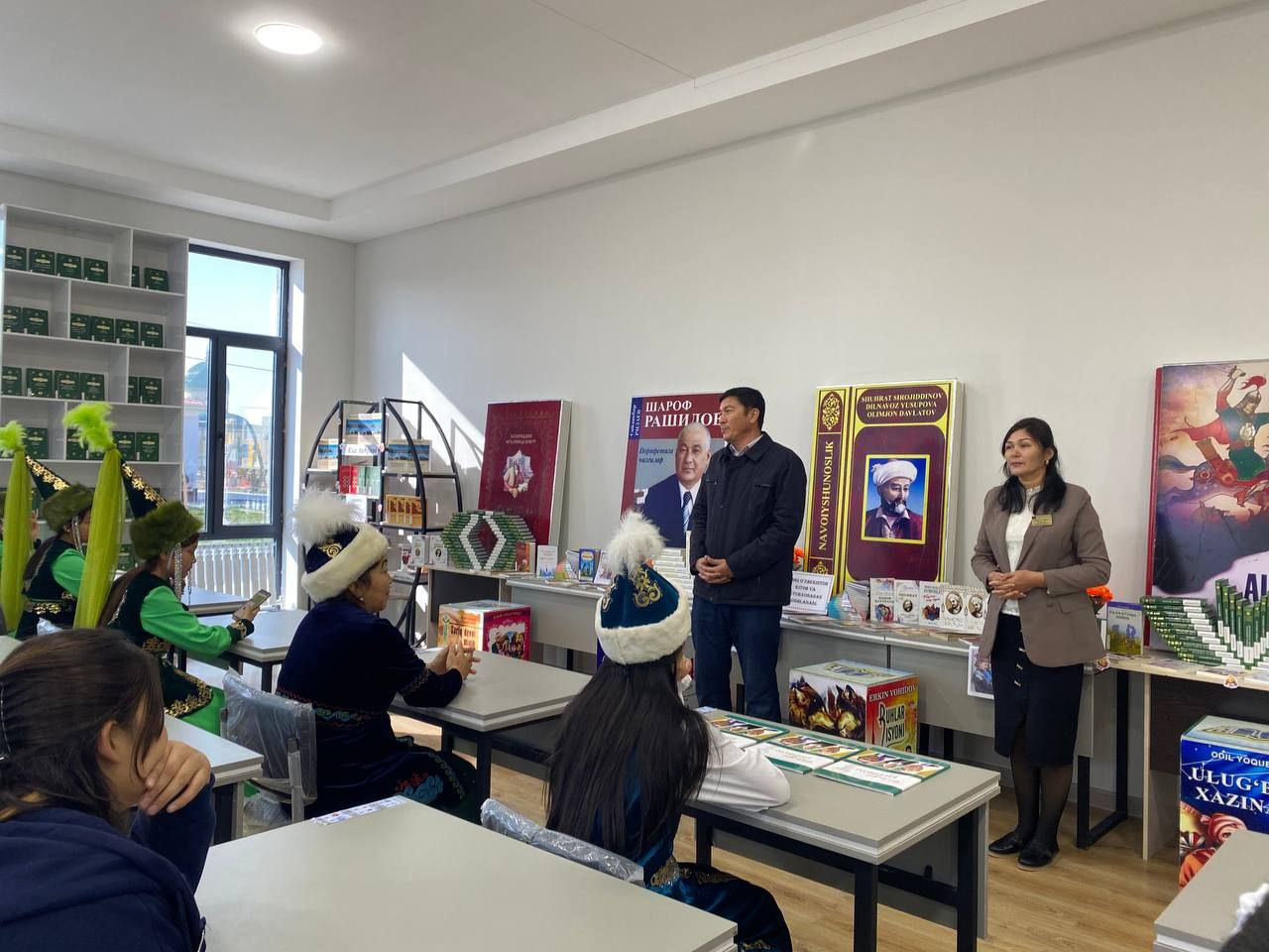 “Sen o‘zing do‘stlarga yo‘ldosh mehribon” nomli badiiy-musiqiy kecha tashkil qilindi.