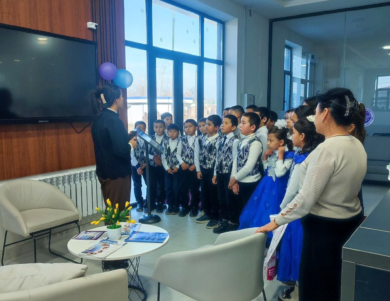 "Kitob- bilimlar kaliti" mavzusida sayohat tashkil qilindi.