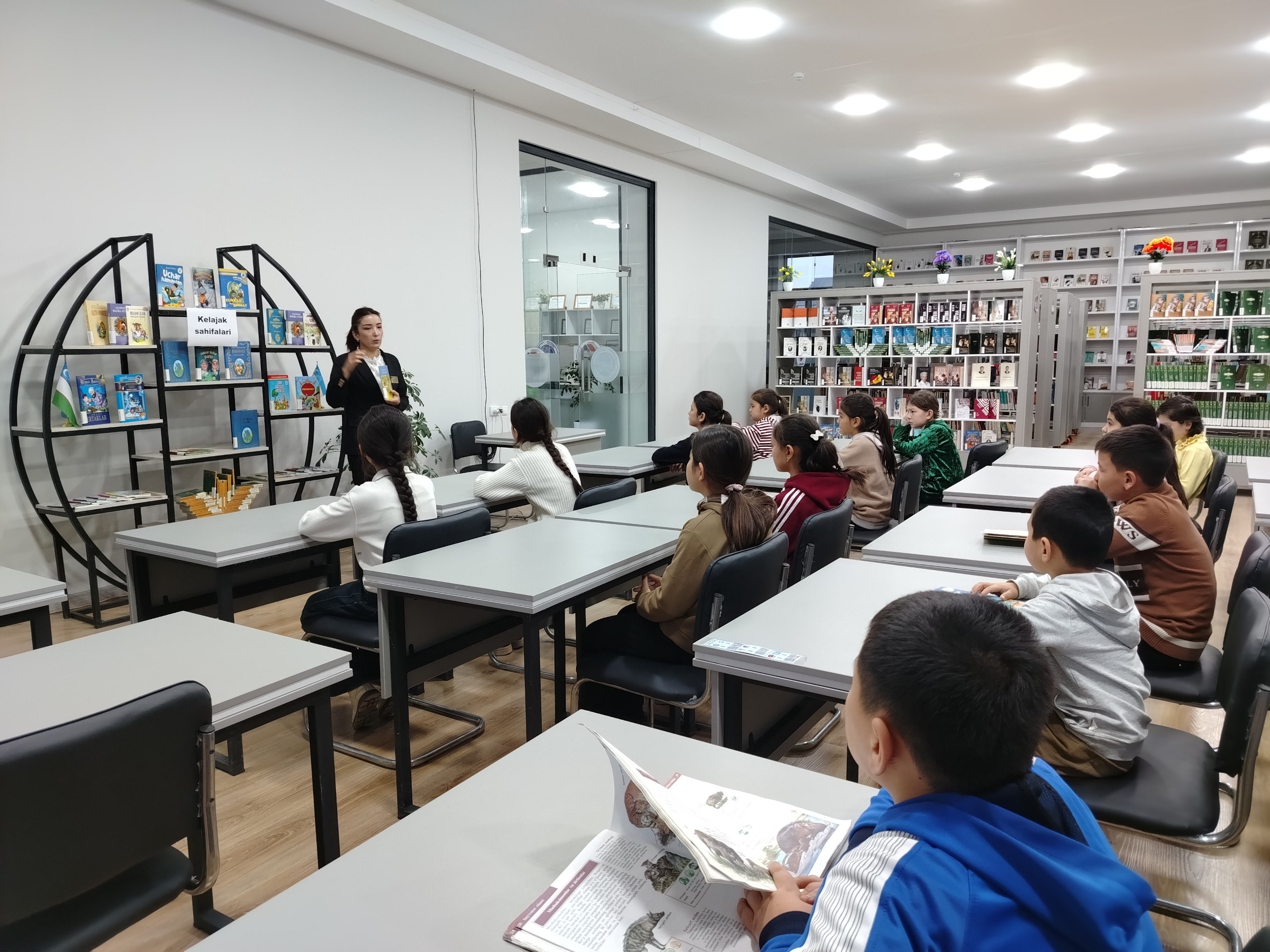 "Sehrgar O'z mamlakatida” nomli ertak-qissasi yuzasidan kitob sharhi o‘tkazildi.