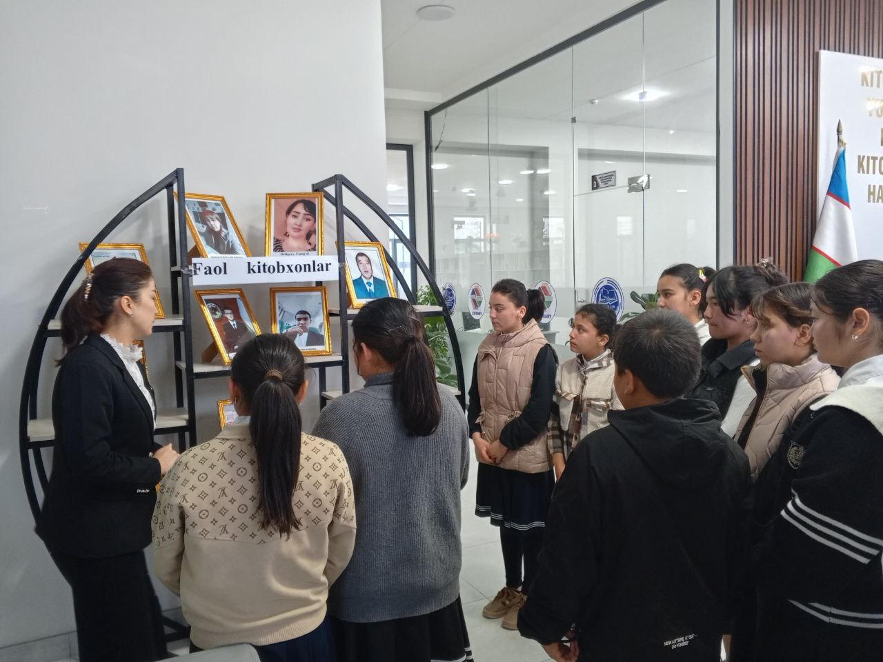 “Kitob bilan yangi ufqlar sari”deb nomlangan navbatdagi sayohat tashkil etildi.