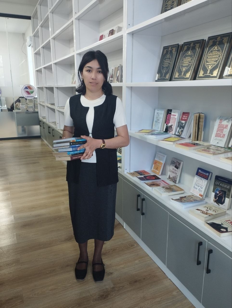 “Kutubxonaga kitob sovg‘a qilaman” aksiyasi doirasida yana bir quvonarli voqea yuz berdi.
