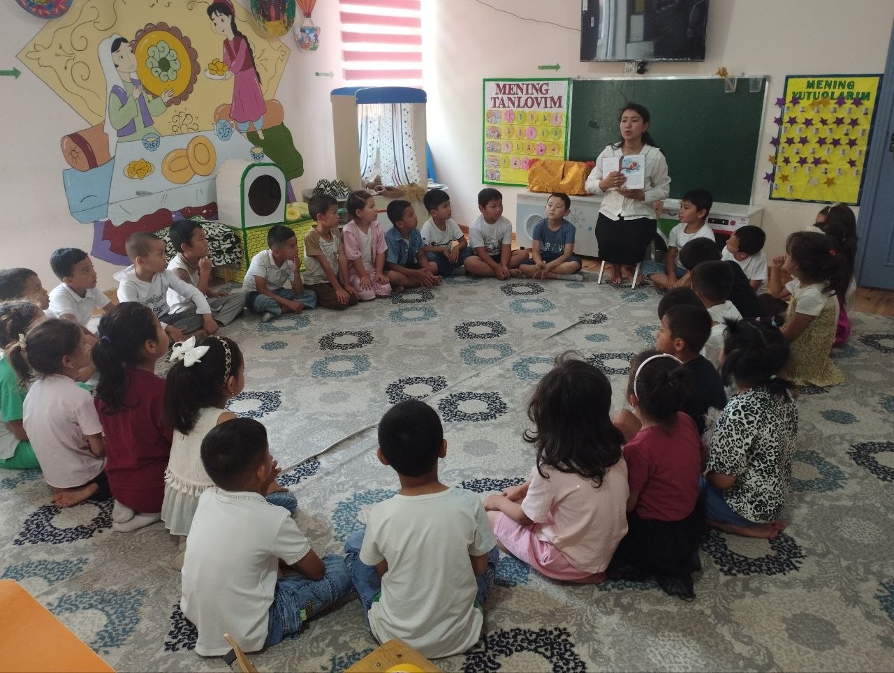 “Buvimdan bir ertak” nomli davra suhbati tashkil etildi.