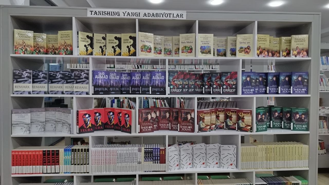 "Tanishing yangi adabiyotlar" nomli kitob ko‘rgazmasi tashkil etildi.