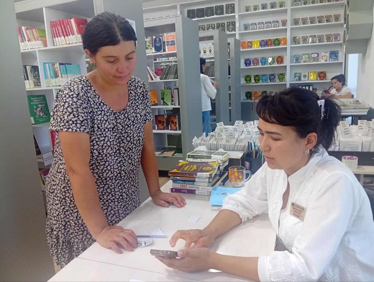 "Kitobdagi taassurotlarim" loyihasi kitobxonlarga targ`ib qilinishda davom etmoqda.